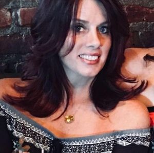 Meet your Posher, Kelly